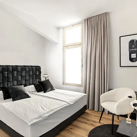 Hotel Harmonija & Padel