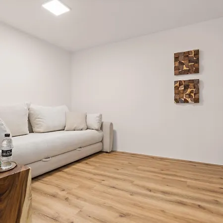 Hotel Harmonija Padel&wellness Menges